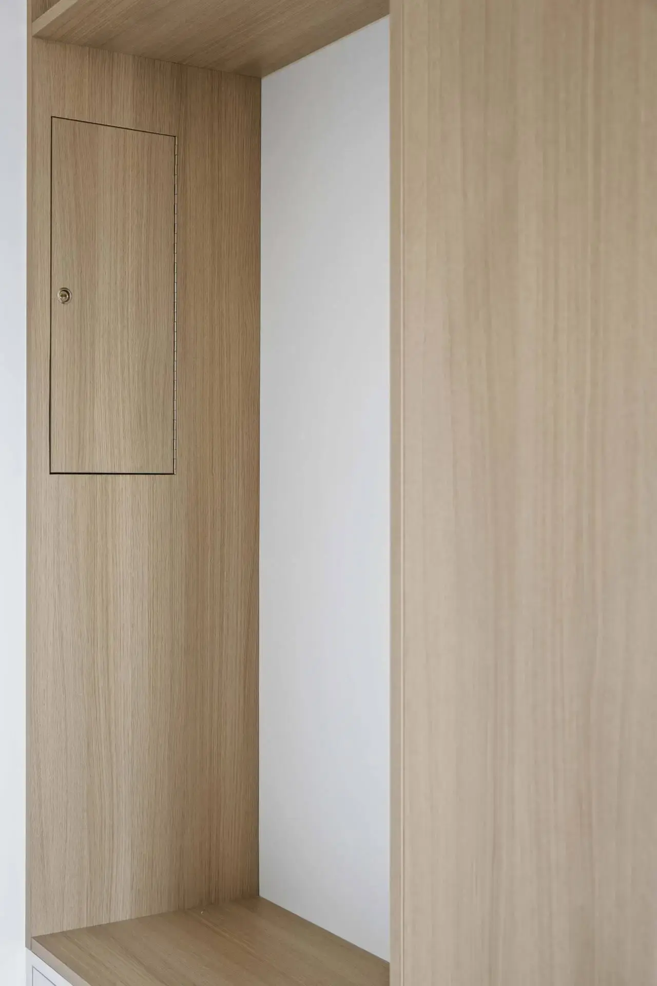 Rénovation appartement meuble entrée par Nadia Duffieux (1)